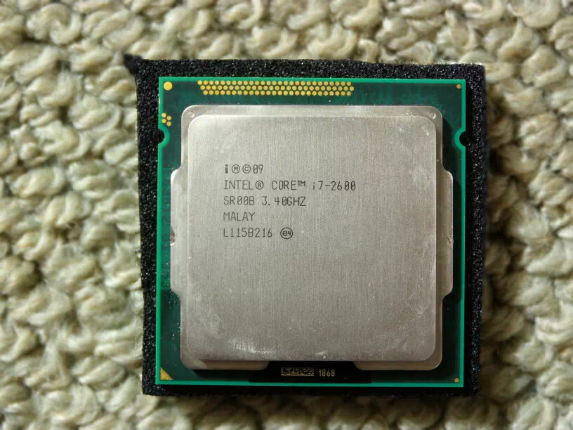 Intel Core i7-2600の画像
