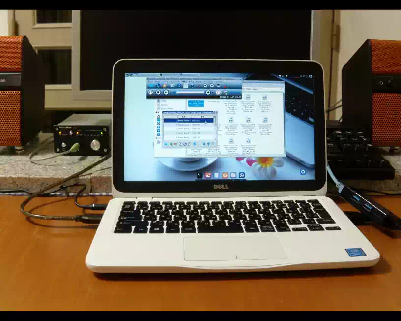 Dell Inspironでハイレゾ音源を再生している画像