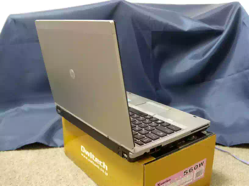 EliteBook 2560p 背面の画像