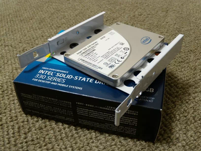 intel Solid-Stare Drive,330 Seriesの画像