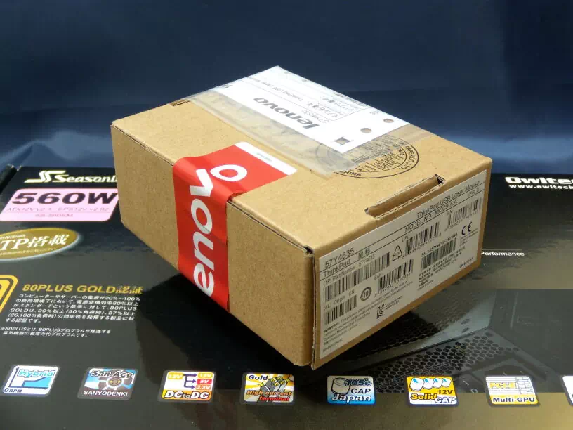 ThinkPad USB レーザーマウス梱包の画像