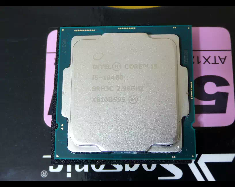 Intel Core i5-10400の写真