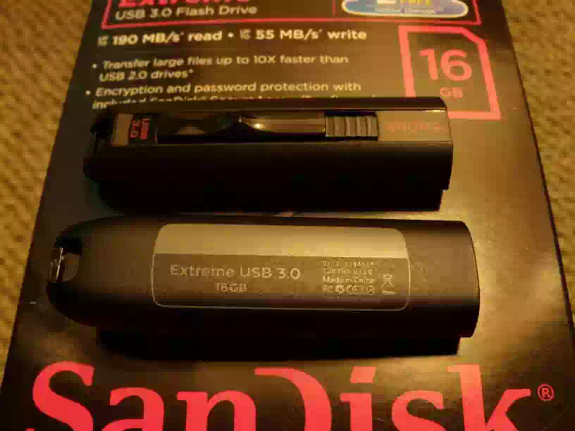 >SanDisk Extreme USB3.0 16GBの画像